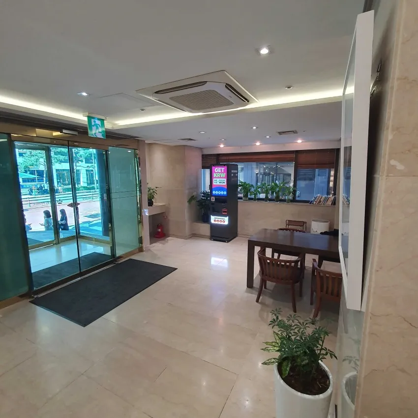 Seoul Prince Hotel - photo 2