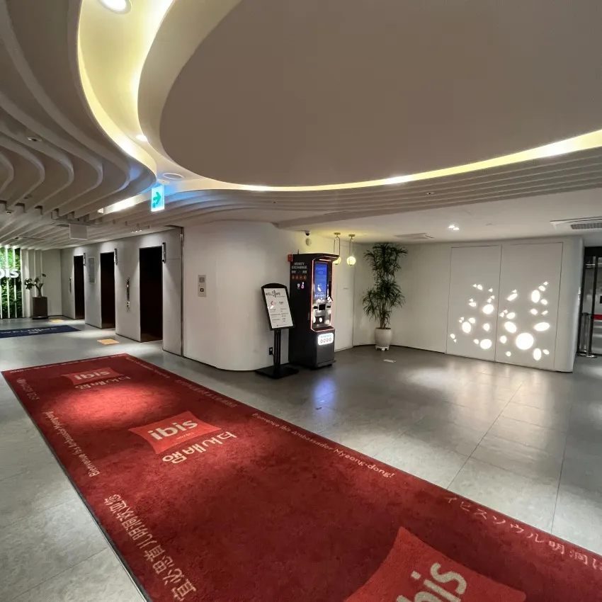 ibis Ambassador Seoul Myeong-dong - photo 2