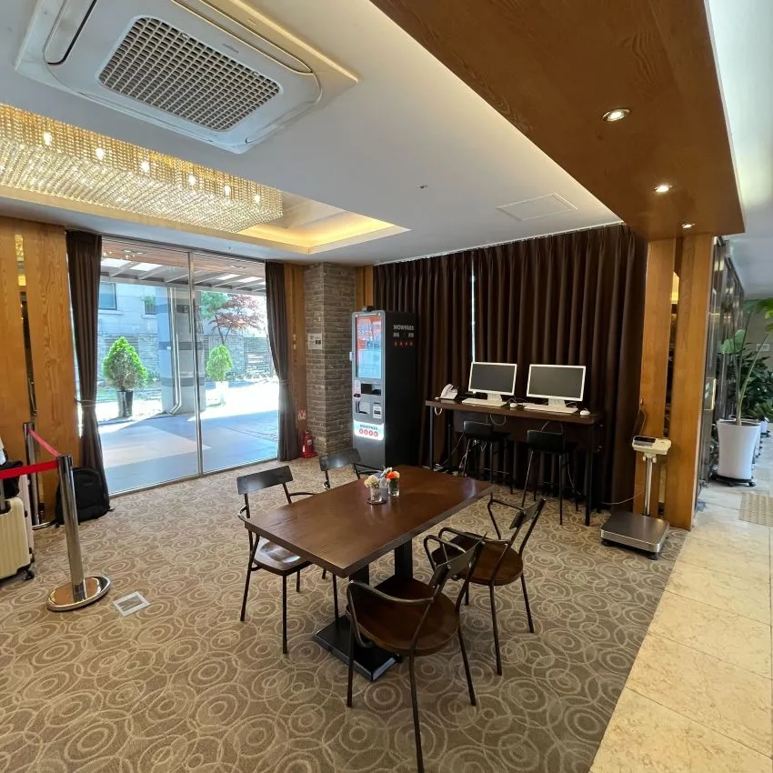 Royal Square Hotel - photo 2