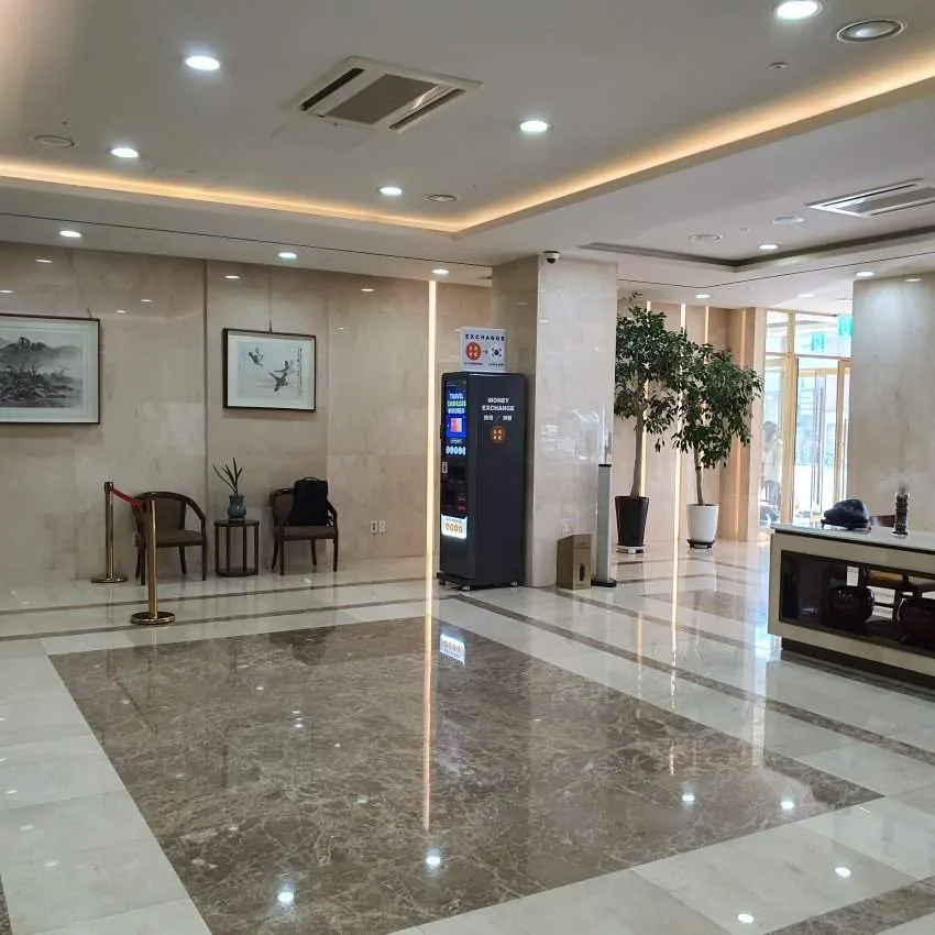 Summit Hotel - photo 2
