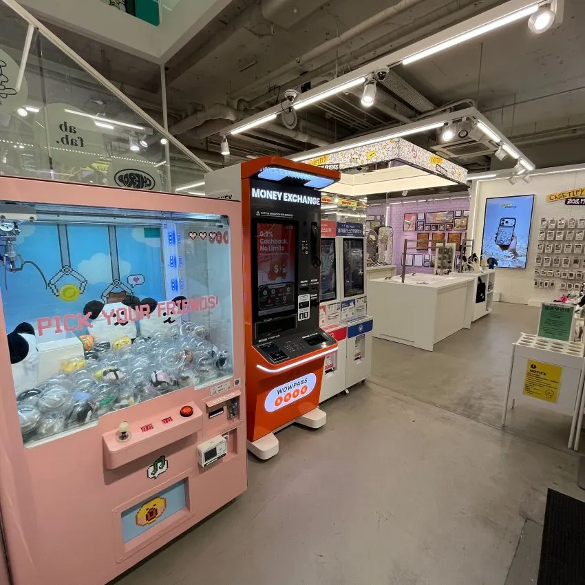 LINE FRIENDS Square Myeong-dong - photo 2