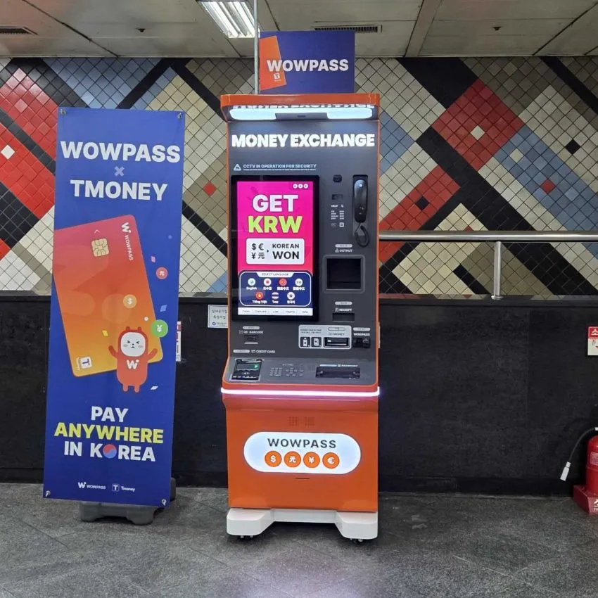Sinsa Station (Line 3) - photo 2