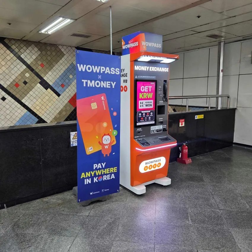 Sinsa Station (Line 3) - photo 3