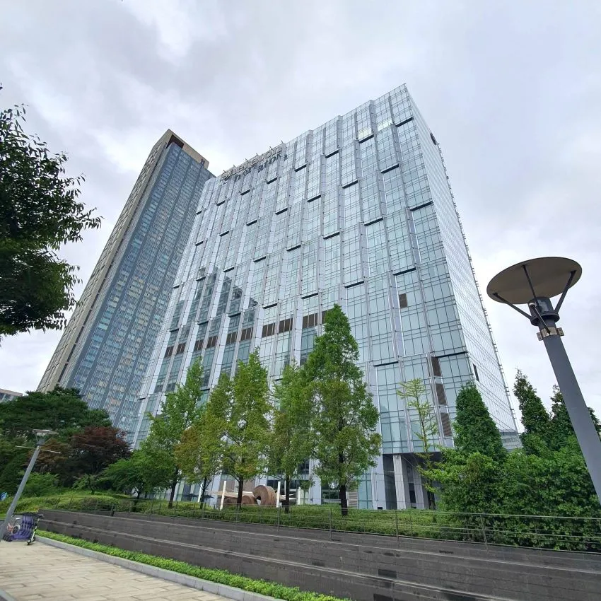 Sheraton Grand Incheon Hotel - photo 1