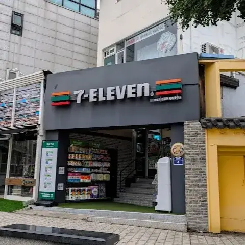 7-Eleven Jongno Jaedong