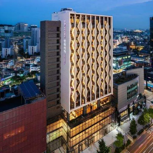 Mercure Ambassador Seoul Hongdae - photo 1