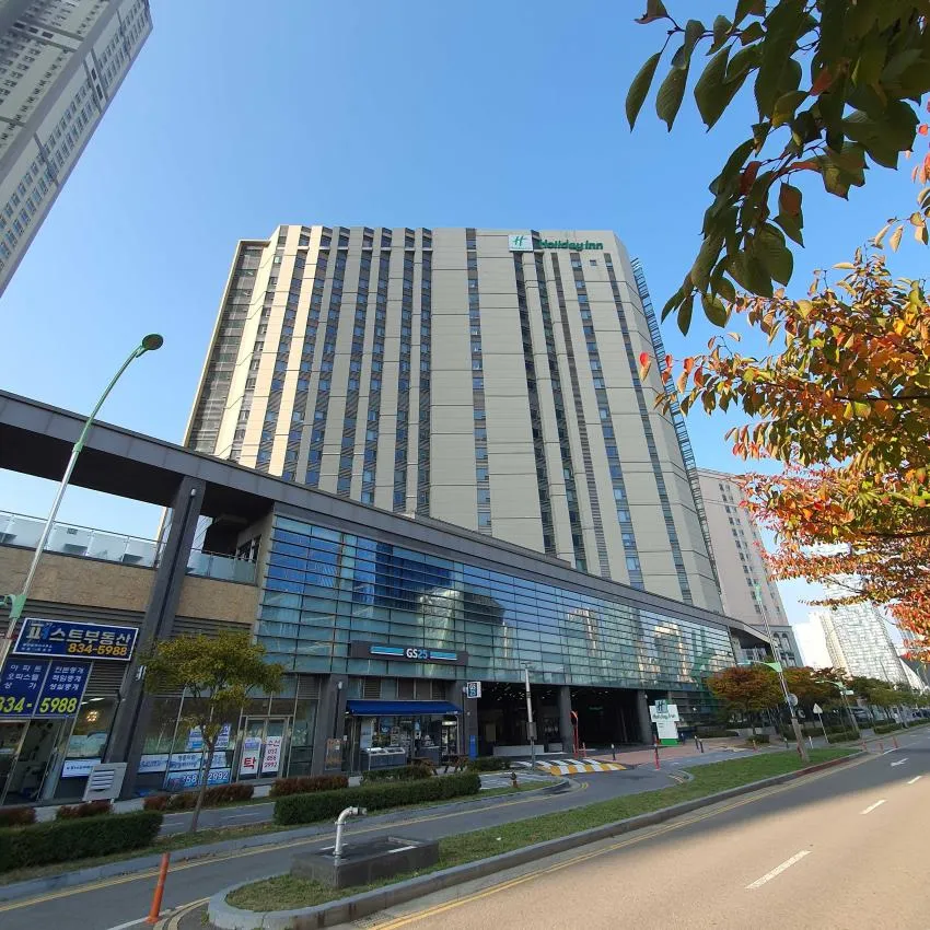 Holiday Inn Incheon Songdo - photo 1