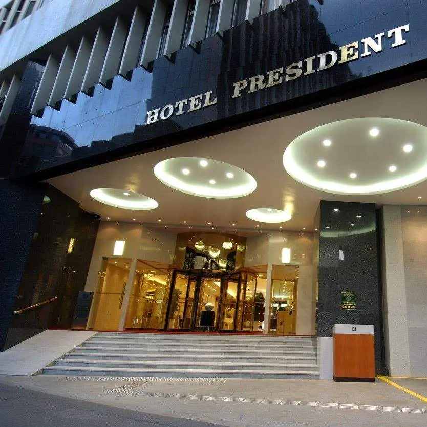 Hotel President